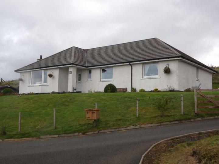 B&B Ronan House Edinbane ภายนอก รูปภาพ